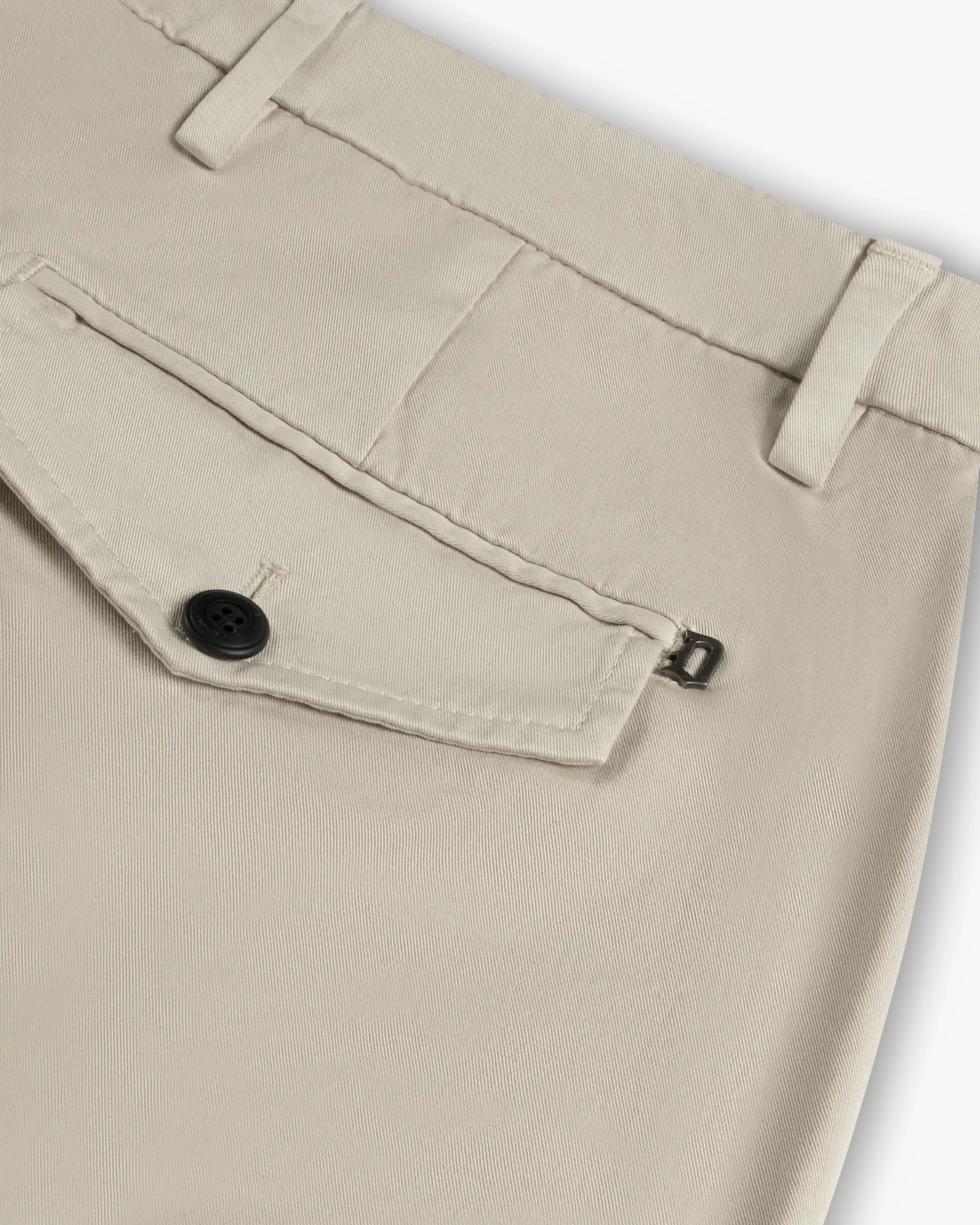 Sandfarbene Bermuda Manheim Gabardine Stretch von Dondup