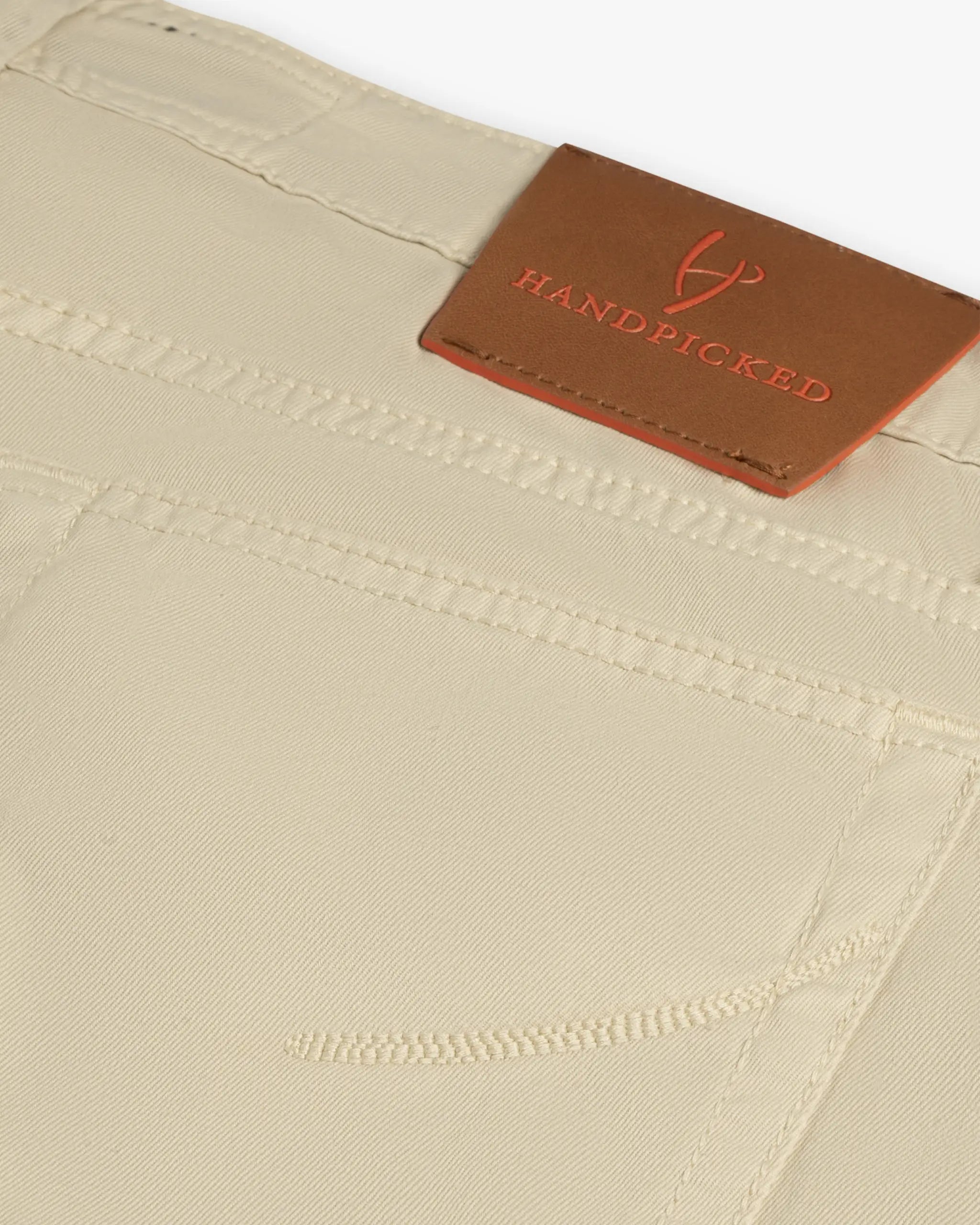 Pergament-sand Baumwoll Stretch Gabardine 5 Pocket Hose von Handpicked