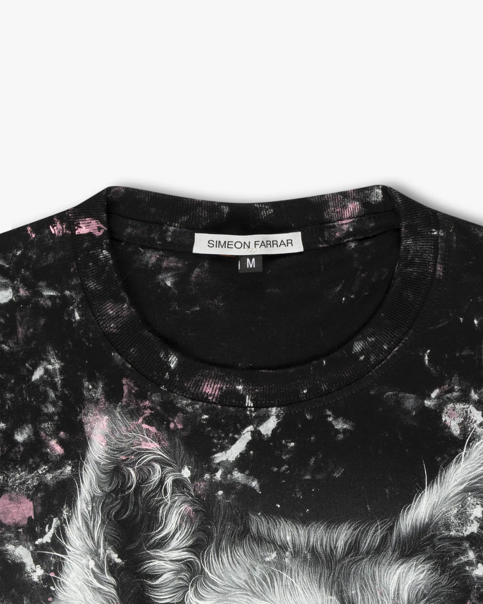 Black classic t-shirt with wolf motif and color details by Simeon Farrar