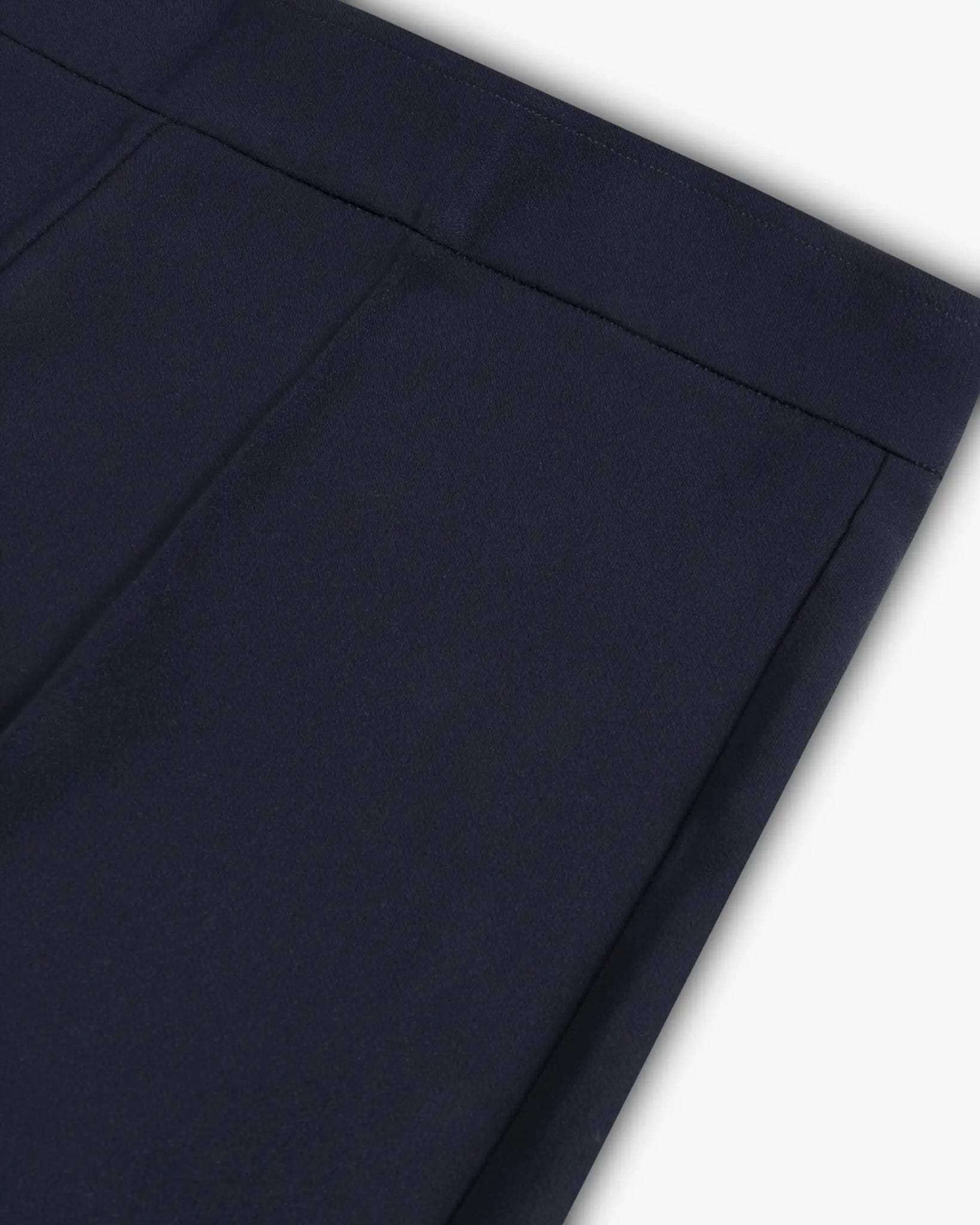 Crepe Blau Vierundzwanzig Zoll Lange Wollkrepp Schlaghose von Avenue Montaigne - Trousers AVEMUE MONTAIGN